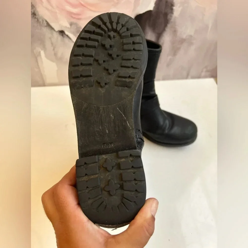 ! Tory Burch black  Leather combat Boots sz 6.5